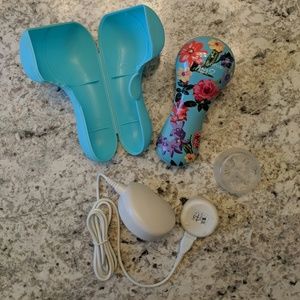Clarisonic Mia 2 facial cleansing brush